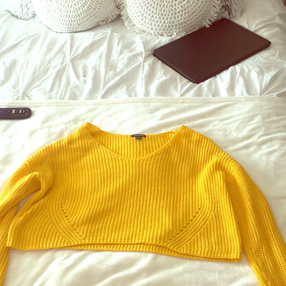 🌼Yellow mid cropped Wild Fable sweater🌼